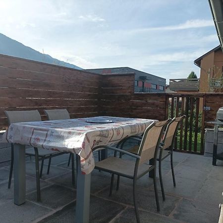 Joli Appart Terrasse Et Jardinet Albertville Exteriér fotografie